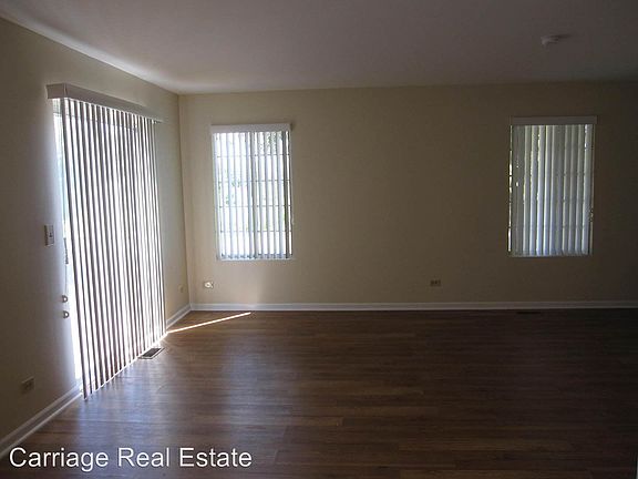 5th image of 413 Village Creek Dr