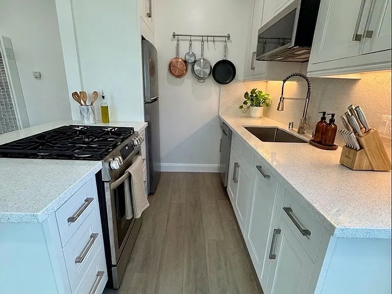3654 S Centinela Ave #6 — Photo 8