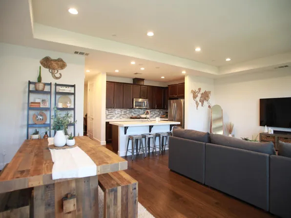 642 Bair Island Rd Unit 1011, Redwood City, CA 94063