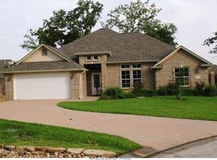 401 Rockspring Ct, College Station, TX 77845