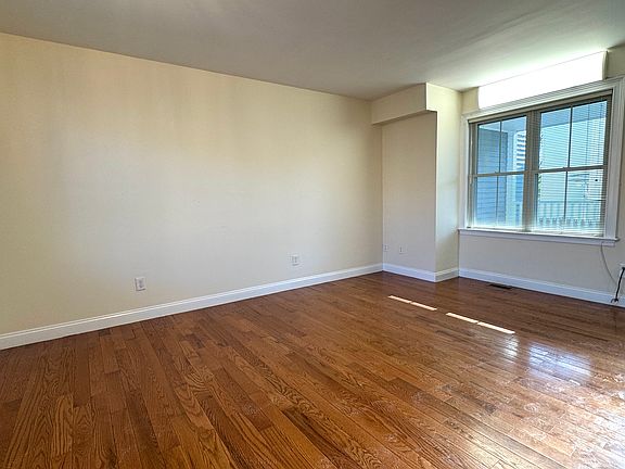 3rd image of 20 Gilkey Ct Unit 20
