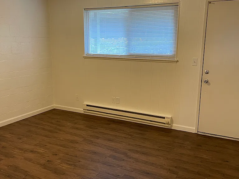 The Crossing Apartments — Photo 16
