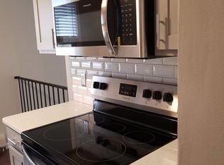 905 N Stephenson Hwy APT 22, Royal Oak, MI 48067