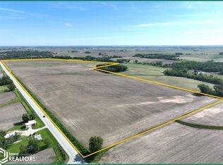N Center Point Rd, Walker, IA 52352