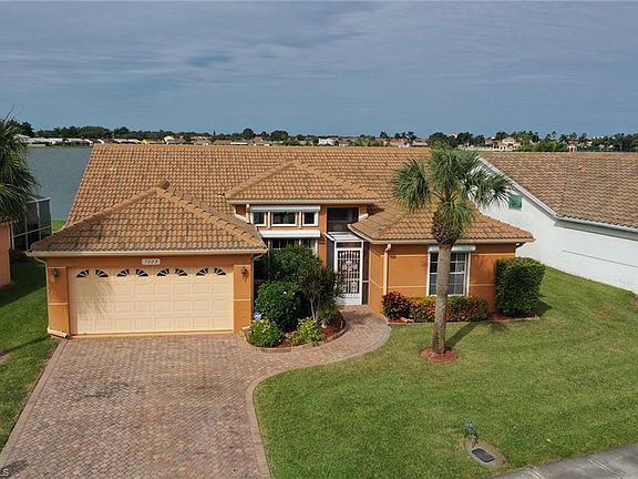 Home For Sale In Emerald Lakes