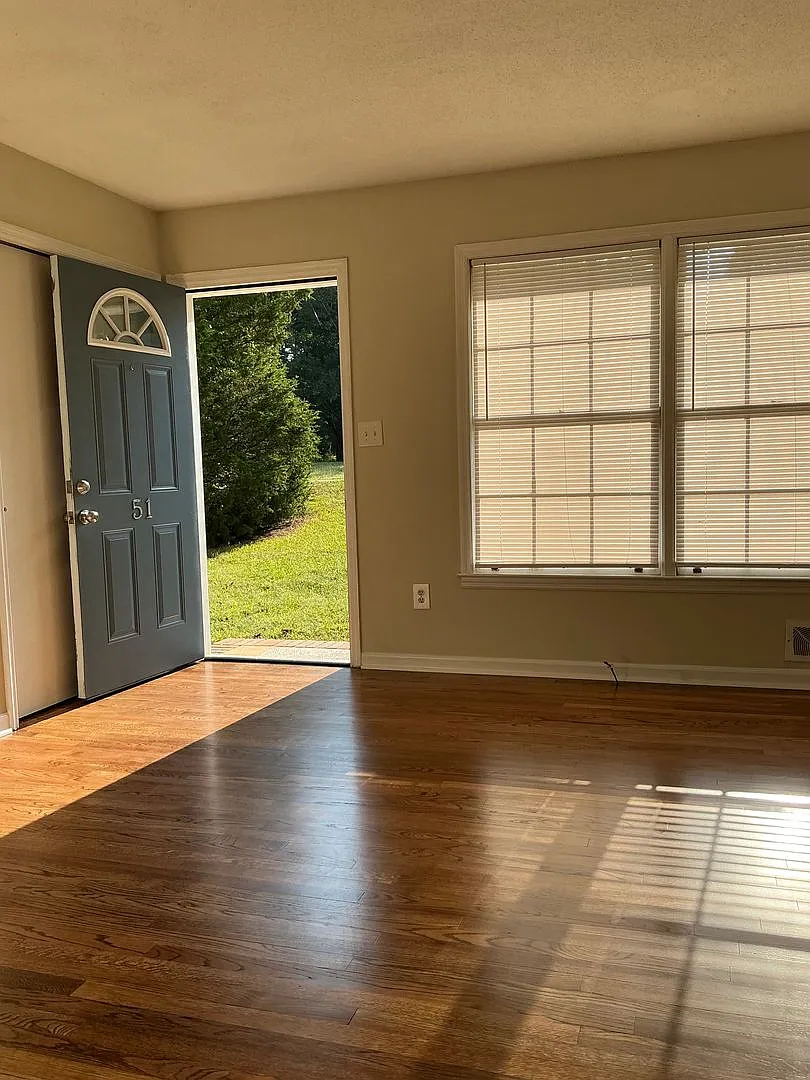 3 BR/ 2 BA Close to Downtown Watkinsville & Wire Park! — Photo 2