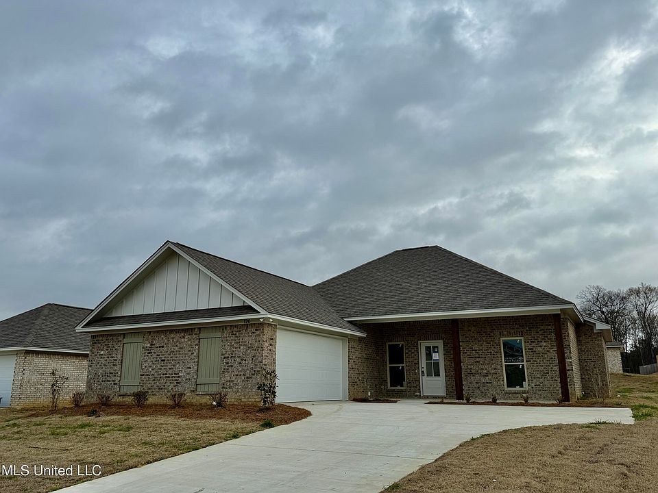 1st image of 120 Madisonville Dr