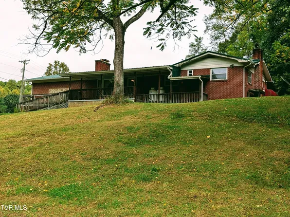 544 Wolfe Pen Rd, Clintwood, VA 24228