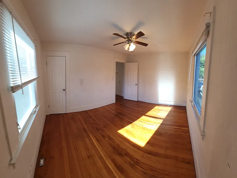 316 E Foothill Blvd — Photo 41