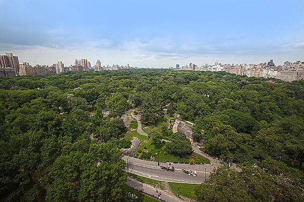 2nd image of 112 Central Park S