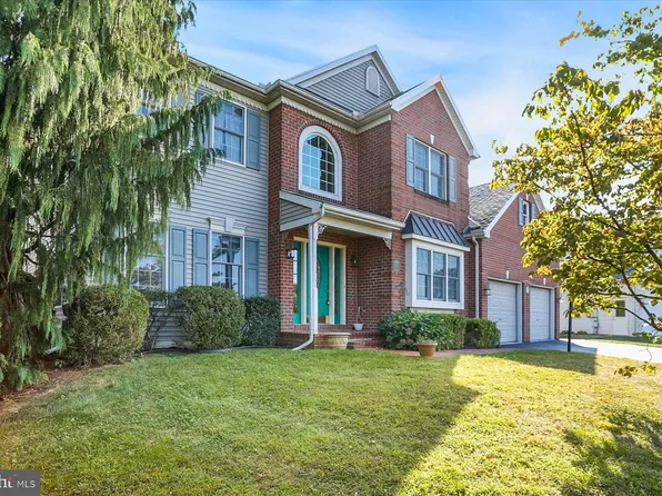 23 Pin Oak St, Palmyra, PA 17078
