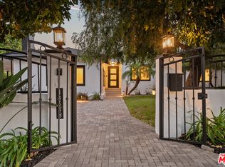 14348 Roblar Pl, Sherman Oaks, CA 91423