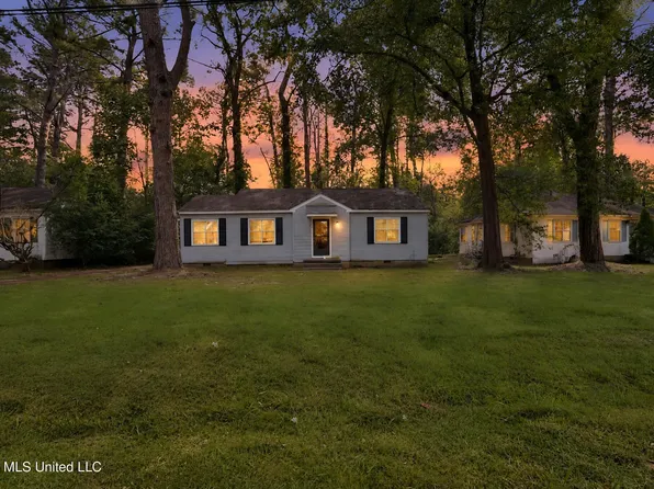 737 Woodbury Rd, Jackson, MS 39206