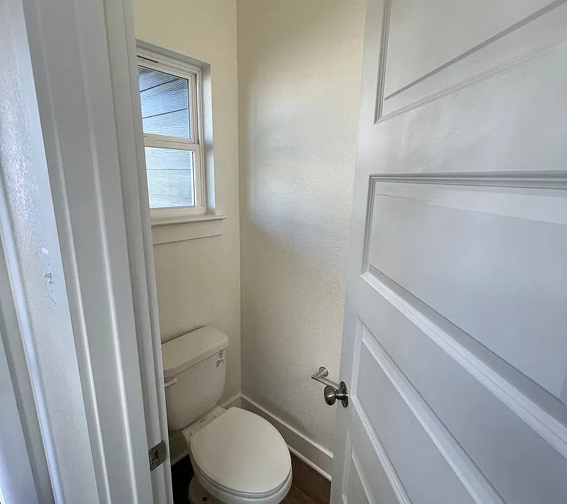 1806 Royal Loop