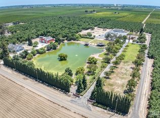 13715 E Nebraska Ave, Kingsburg, CA 93631