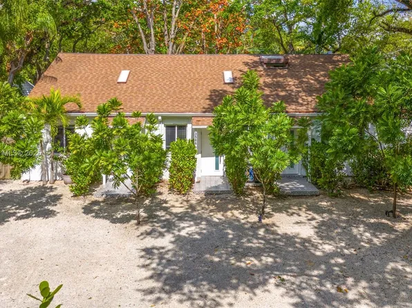 3586 Main Hwy, Miami, FL 33133