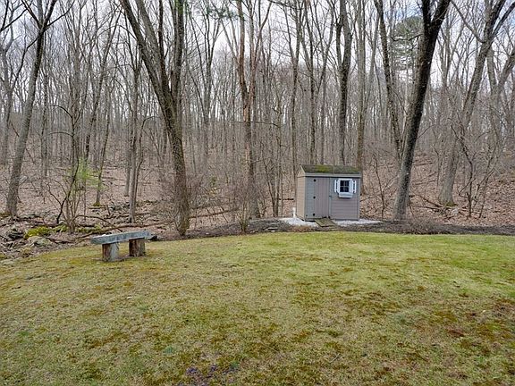 5th image of 30 Birch Hill Rd