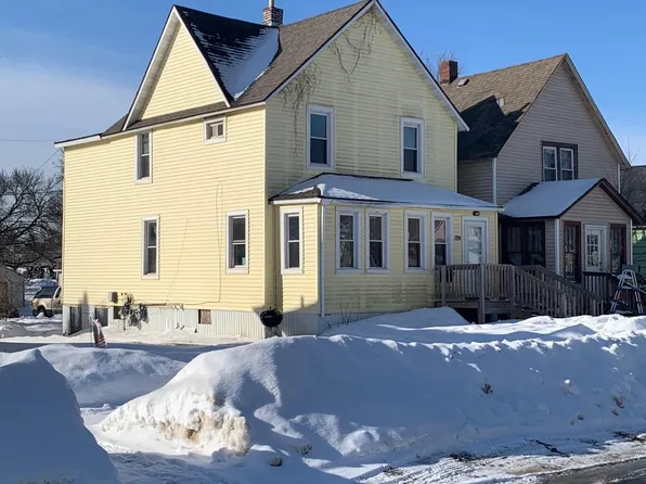 124 E 17th St, Hibbing, MN 55746