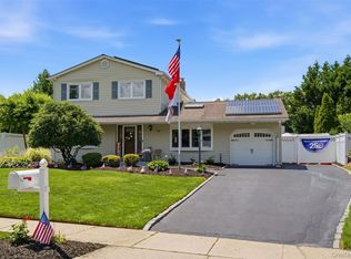 18 Executive Drive, Hauppauge, NY 11788