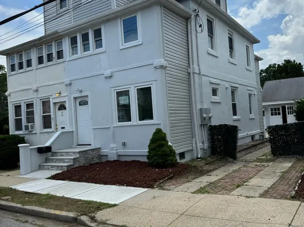 44 Lewis Avenue, New Hyde Park, NY 11040