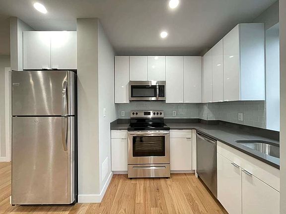 2nd image of 486 Brooklyn Ave #E20