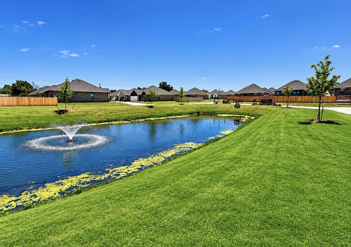 Building Photo - 7021 Labelle Dr