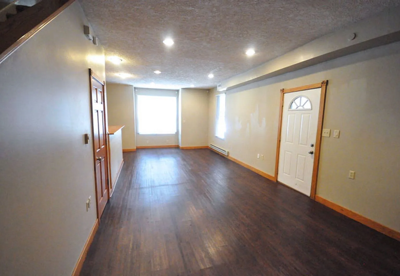 4 bed, 2.0 bath, $2,345 — Photo 4