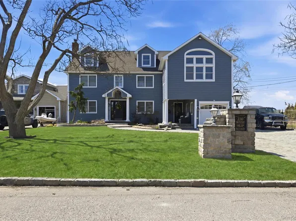 230 W Islip Road, West Islip, NY 11795