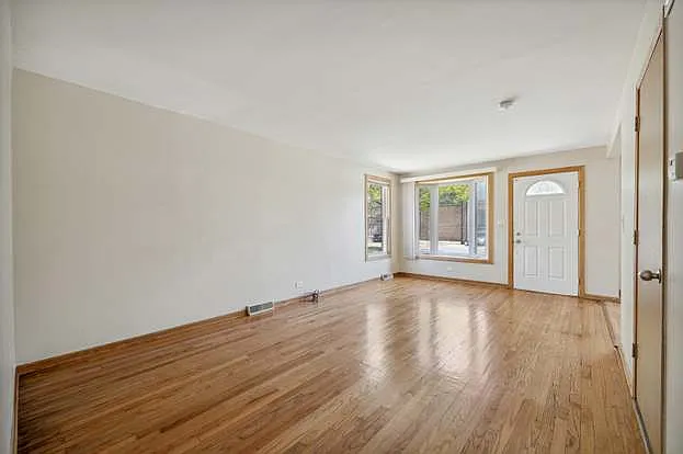 3228 Washington St — Photo 80