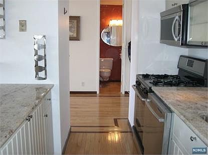 3rd image of 7004 Boulevard East APT 16k