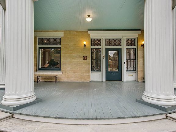2nd image of 417 Adams St