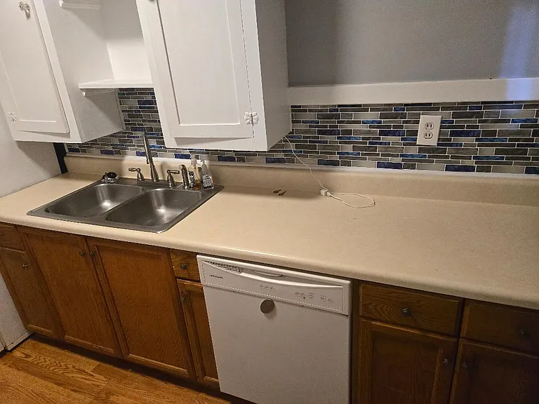 115 Bennett St #1 — Photo 9