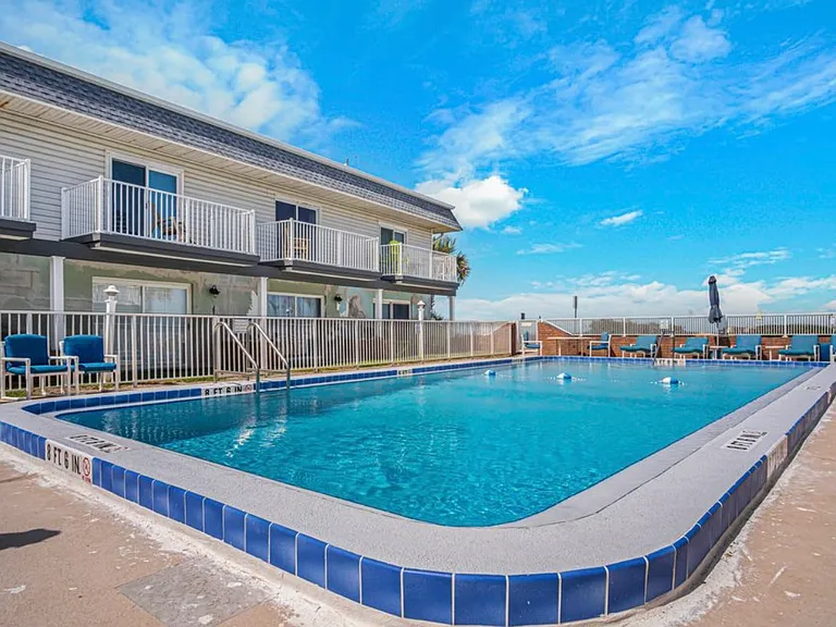 2820 Ocean Shore Blvd — Photo 2