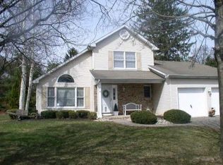 5 Maureen Rd, East Hanover, NJ 07936