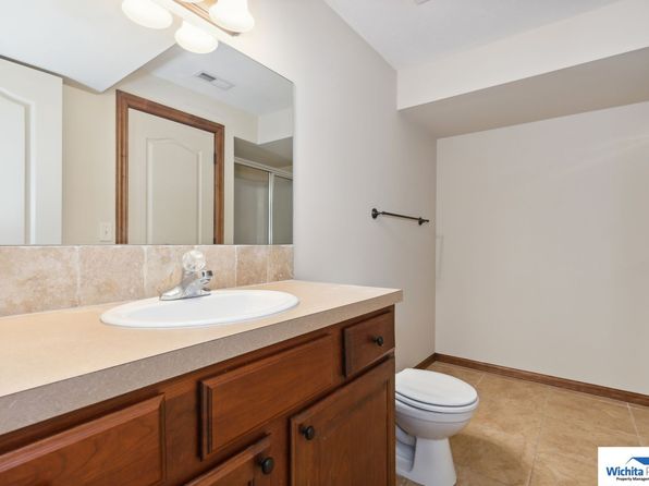 1707-1709 Chapel Hill, 1707-1709 N Chapel Hill St, Wichita, KS 67206
