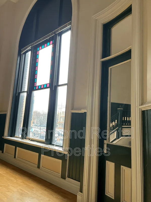 1 bed, 1.0 bath, 1000 sqft, $1,995 — Photo 1