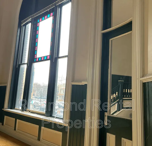 11 E Broad St #5 — Photo 1