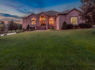 204 Lake Vista Cir, Piney Flats, TN 37686