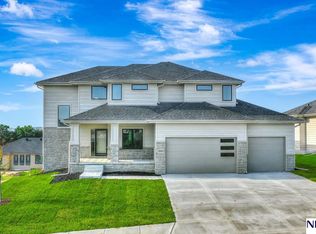 20131 R St, Omaha, NE 68135