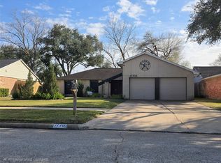 17706 Heritage Creek Dr, Webster, TX 77598