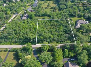 1181 W Old Mill Rd, Lake Forest, IL 60045