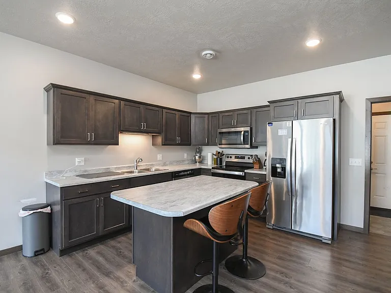 6120 S Alki Pl — Photo 4