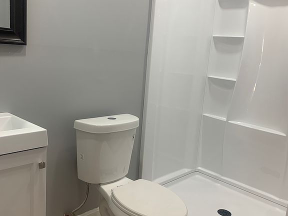 5th image of 130 Garden St #2