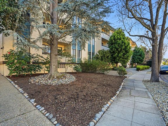 2nd image of 525 Almer Rd APT 106