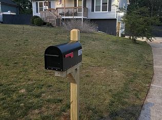 102 Fawn Trl, Hiram, GA 30141