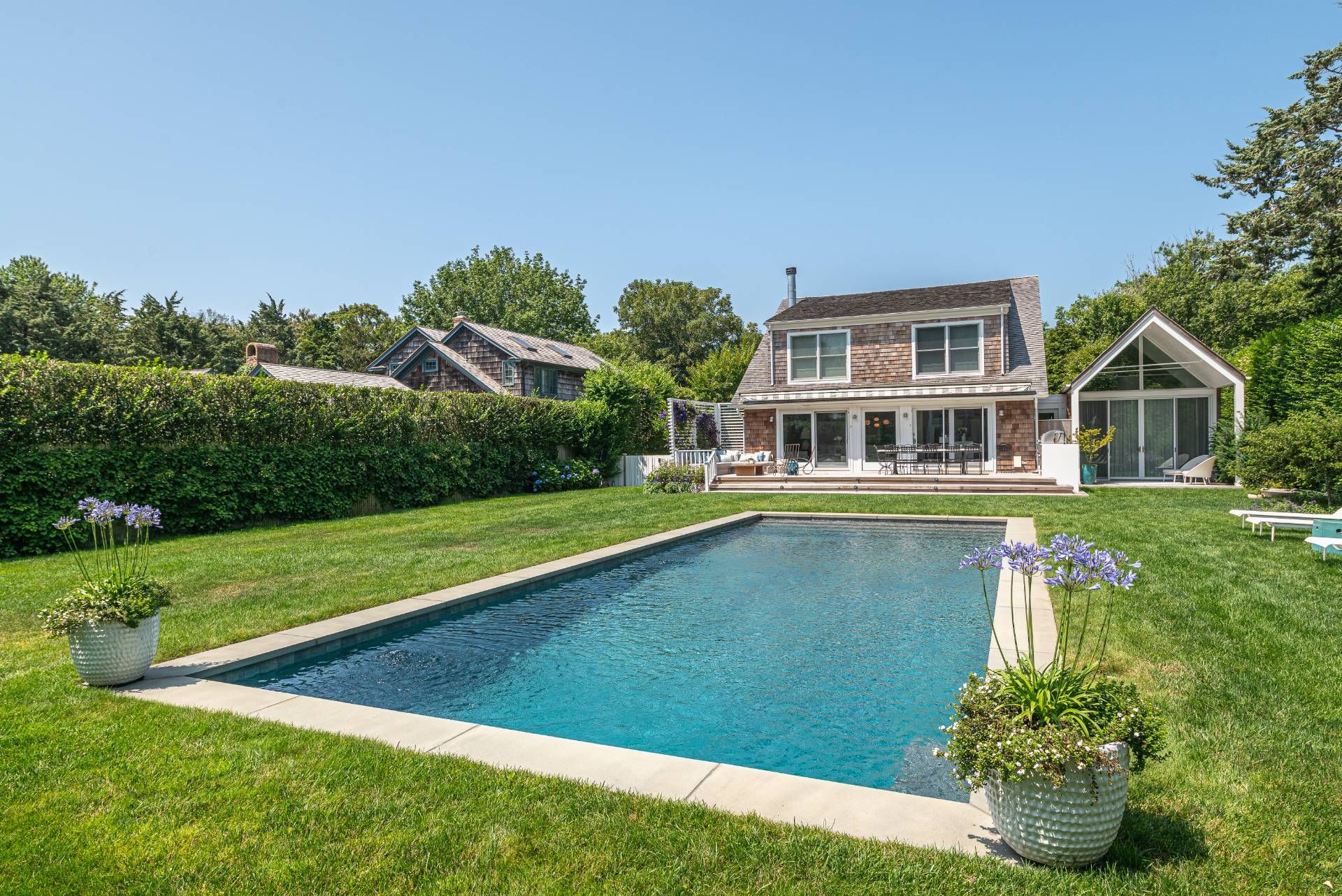 129 Halsey Ln, Bridgehampton, NY 11932 Out East