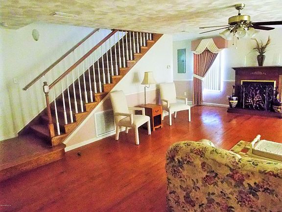 5th image of 117 Benham St