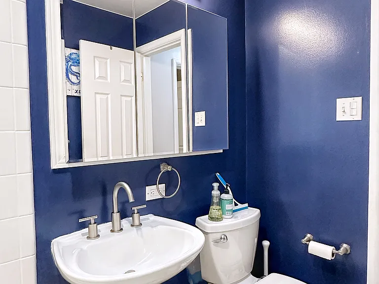 830 Newport St — Photo 12