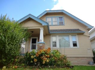 4532 N Bartlett Ave, Shorewood, WI 53211