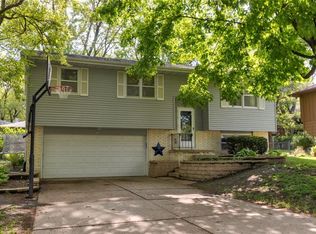 404 33rd St, West Des Moines, IA 50265
